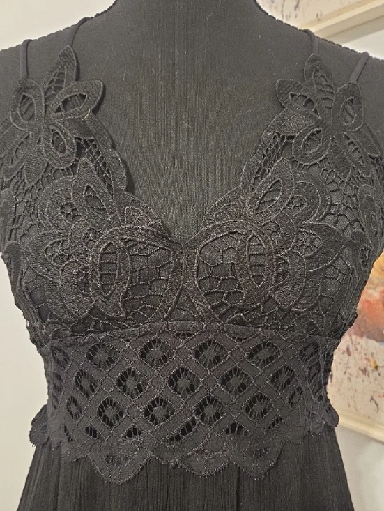 HYFVE Black Lace Maxi Dress - Picture 5 of 6